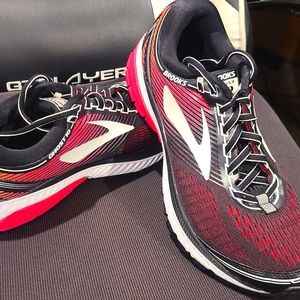 Brooks Ghost 10 Running shoes Womens 9.5